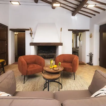 Casale Tavernelle 6, Emma Villa