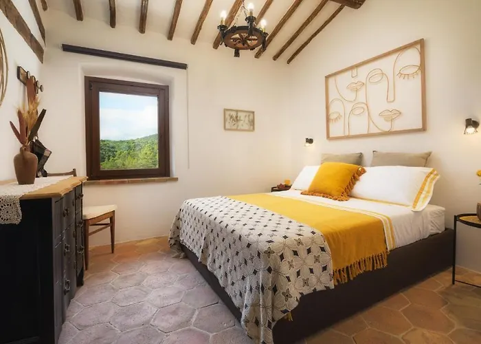 Vila Casale Tavernelle 6, Emma